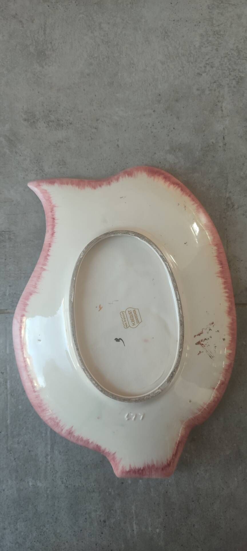 Vintage ceramic plate Hubert Bequet Quaregnon gold - No. 477