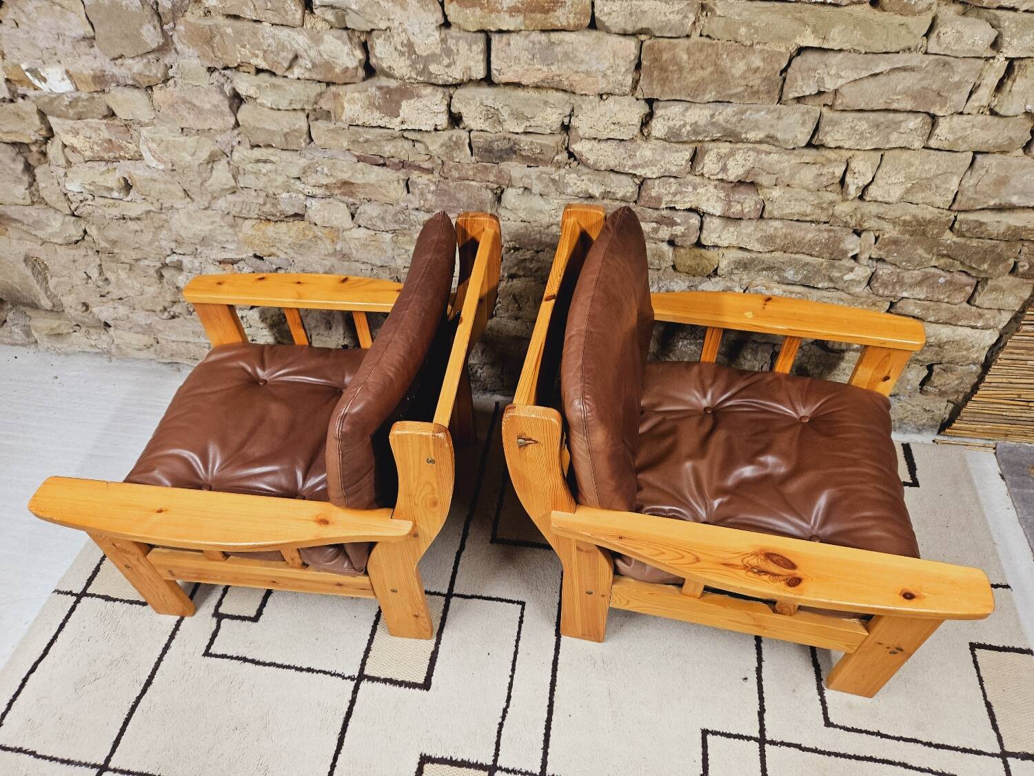 Pair of leather armchairs 1980