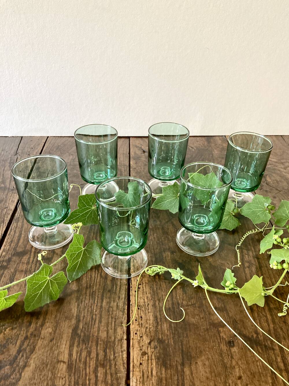 6 verres à pied Luminarc, modèle Suède n°5, calice vert