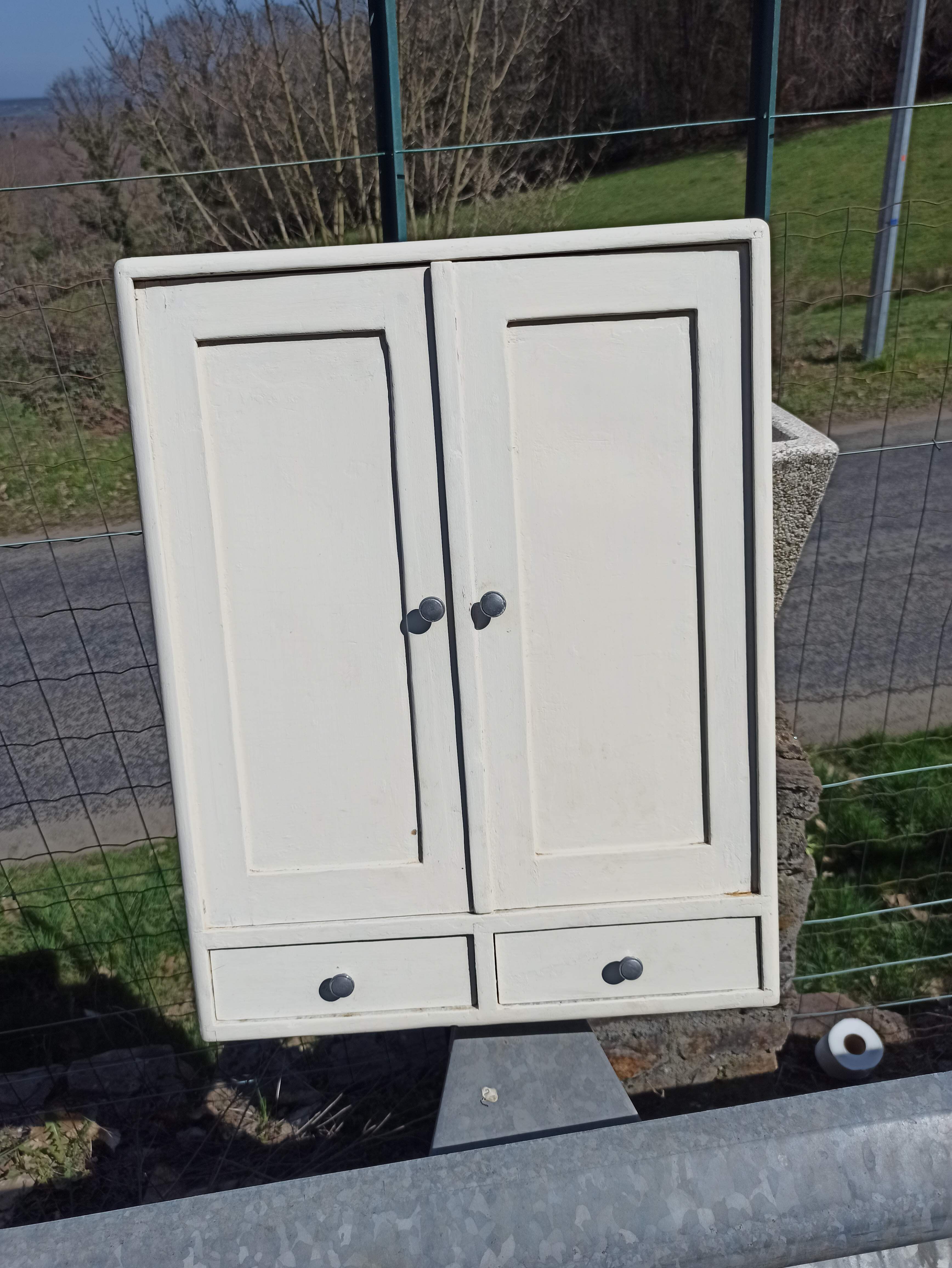 Medicine cabinet
