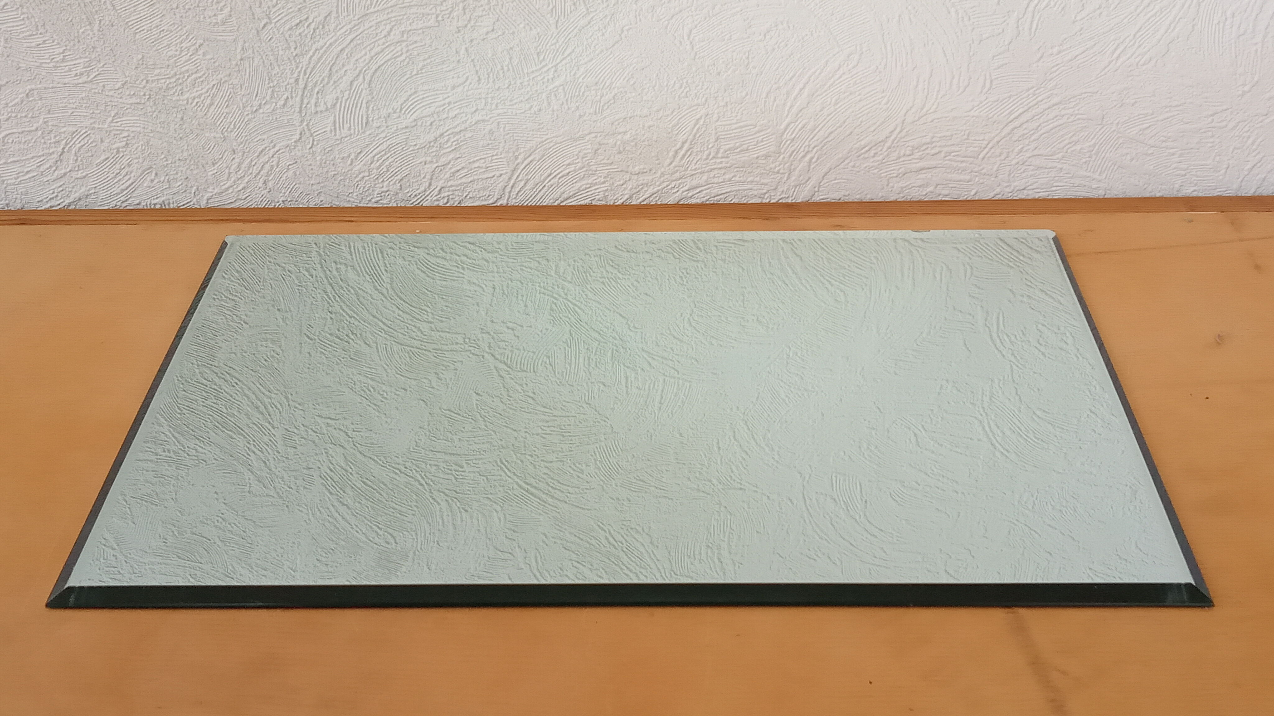 Bevelled mirror to lay 42x29cm