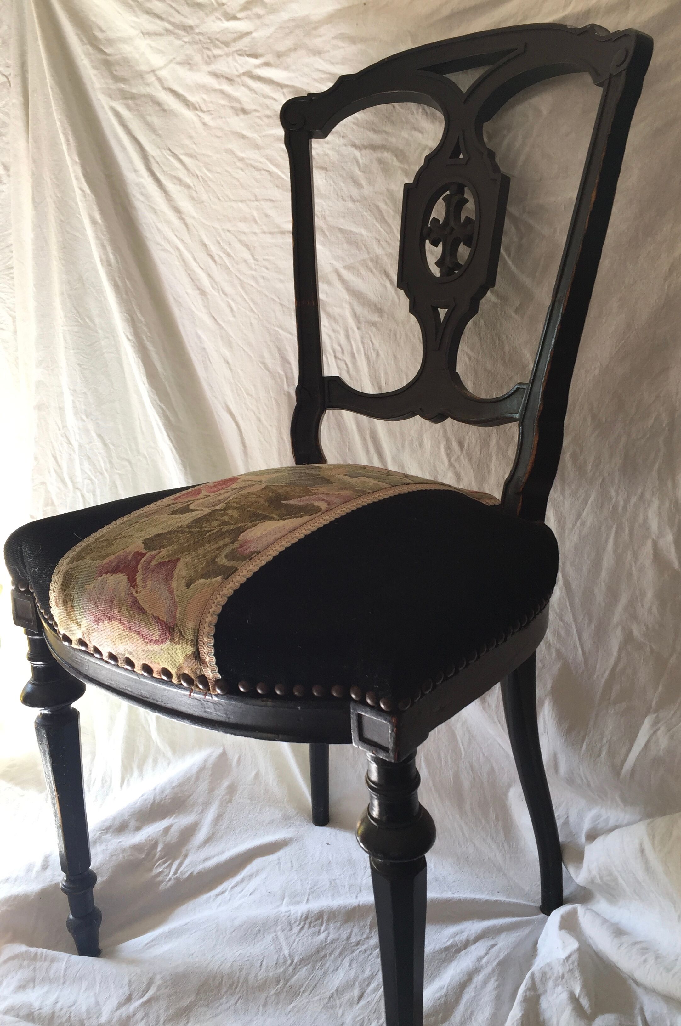 Napoleon III style chair