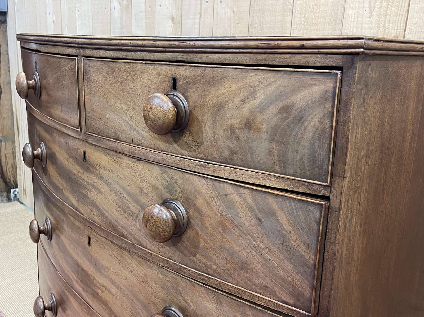 19th century Victorian mahogany chest of drawers