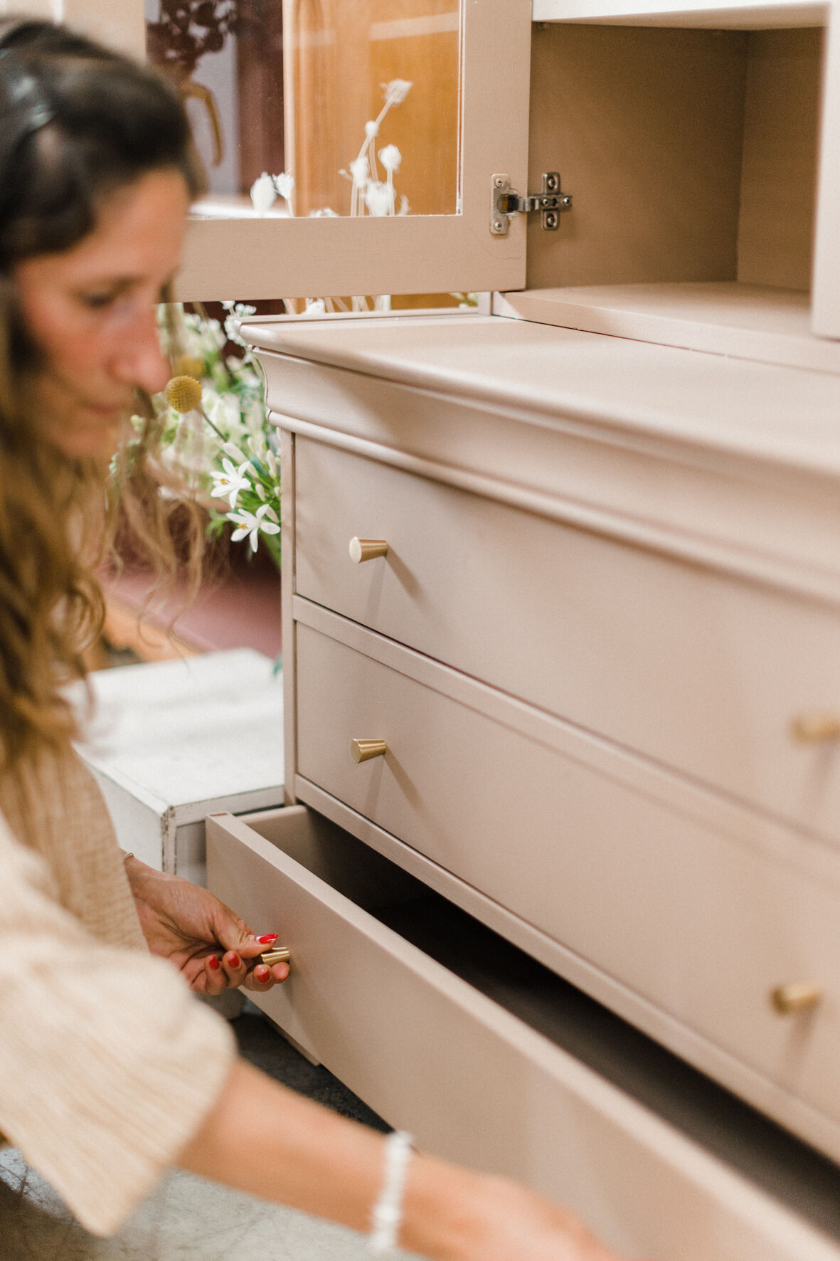 Furniture type Showcase 2 doors / 3 drawers – Hemp "Arum"