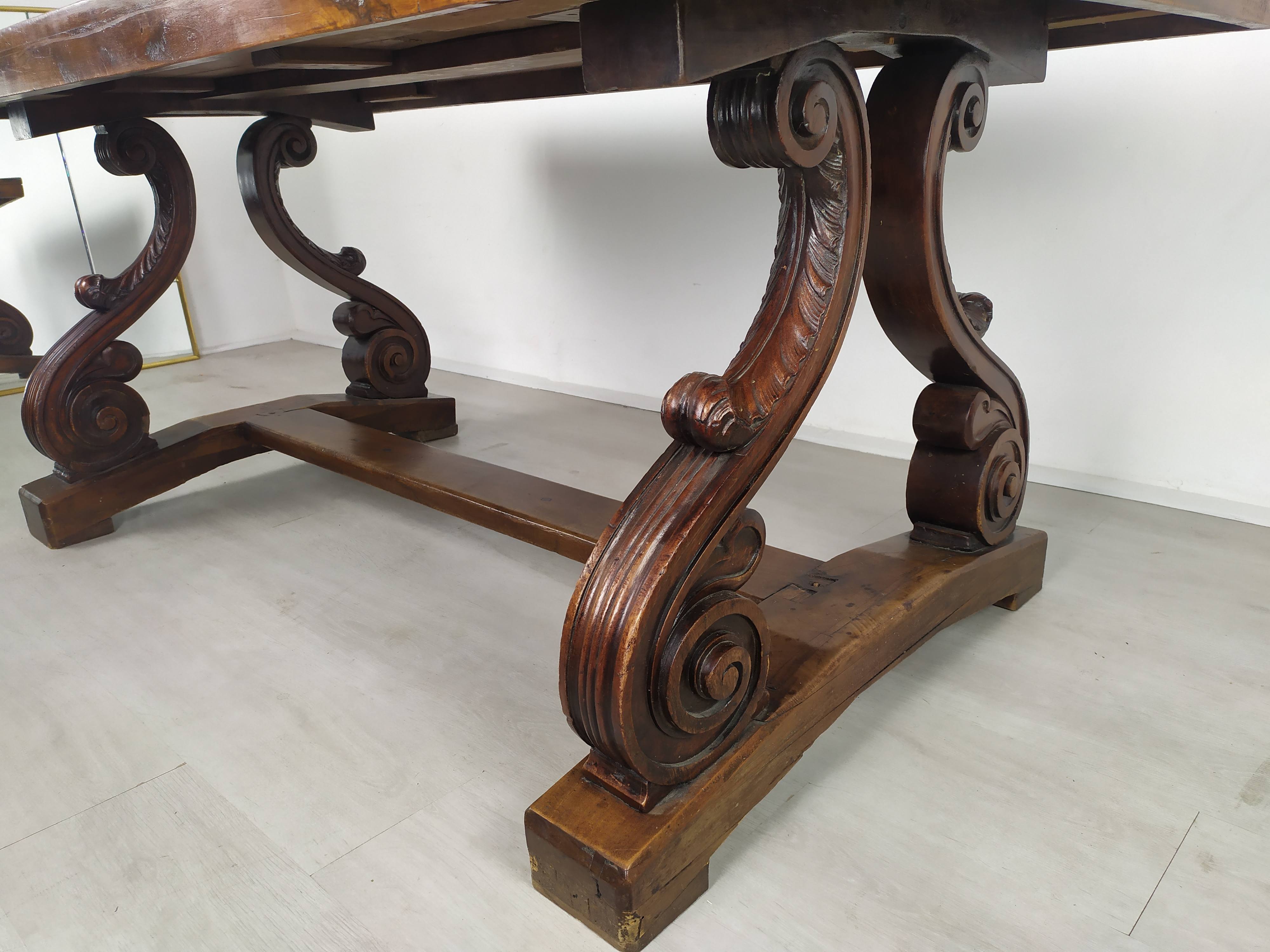 Spanish renaissance table