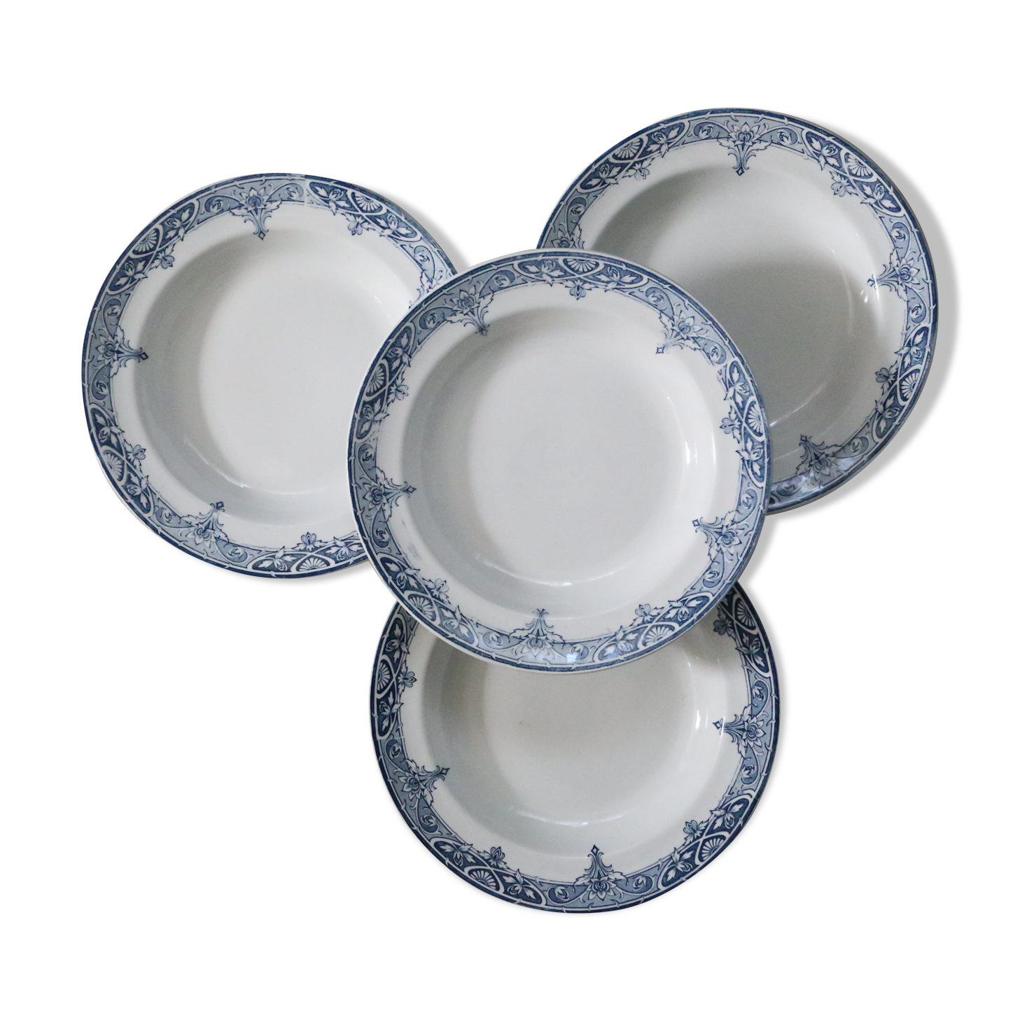 4 assiettes creuses, terre de fer, Saint Amand, modèle Atlantic