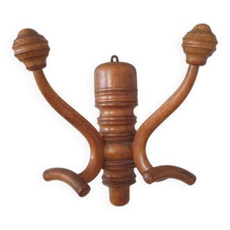 Double curved wooden coat hook
