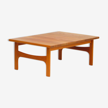 Danish design coffee table made of solid teak, 1960