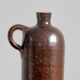Bouteille en grès marron émaillé avec anse