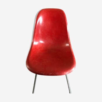 Orange chair by Eames, Herman Miller fibreglass edition 1960