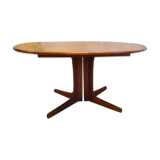 Vintage Scandinavian style dining