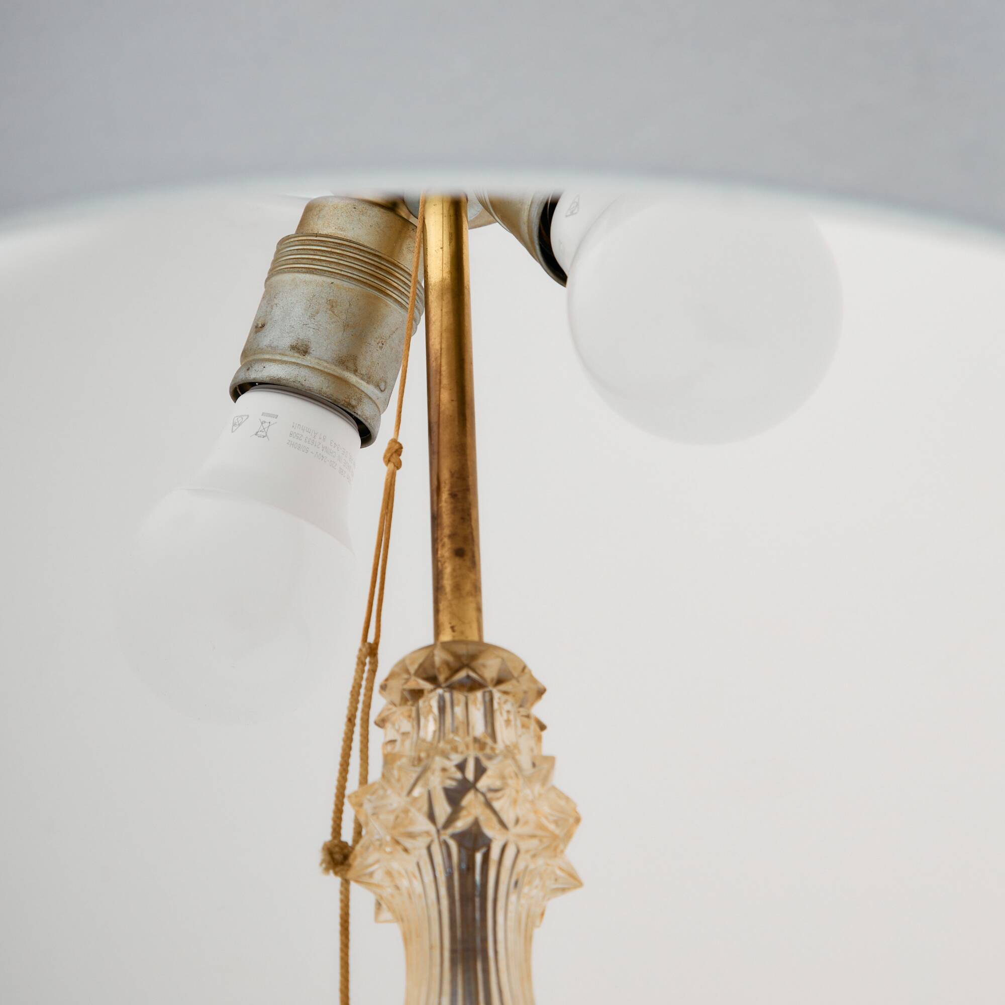 MK10968 Brass and crystal floor lamp