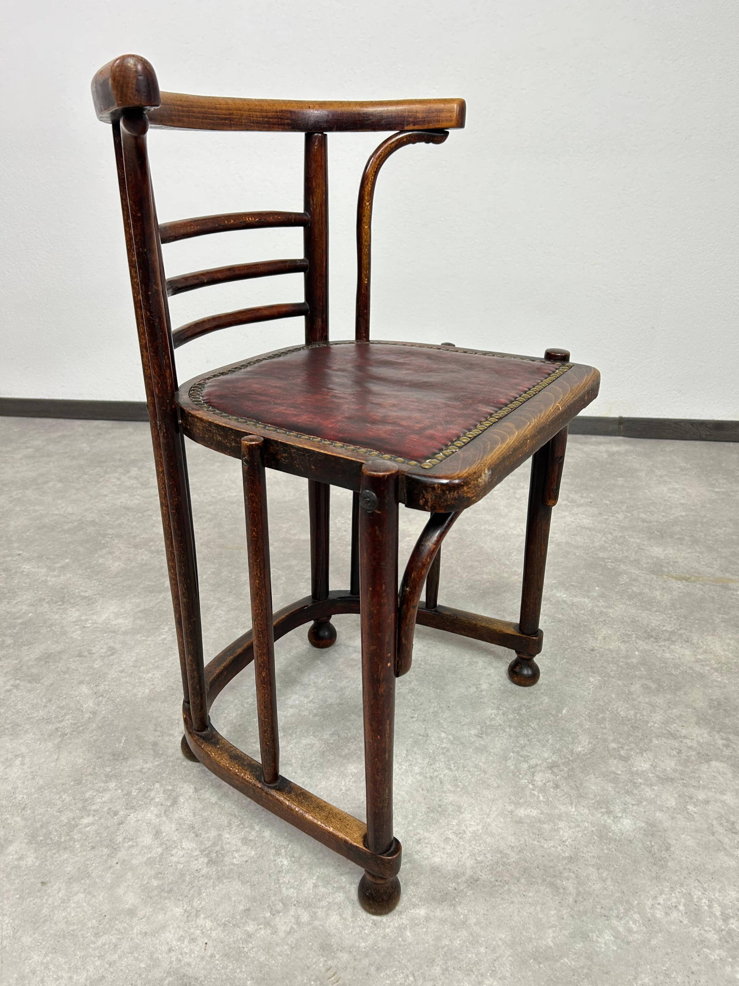 Chairs in the Jugendstil style of Josef Hoffmann