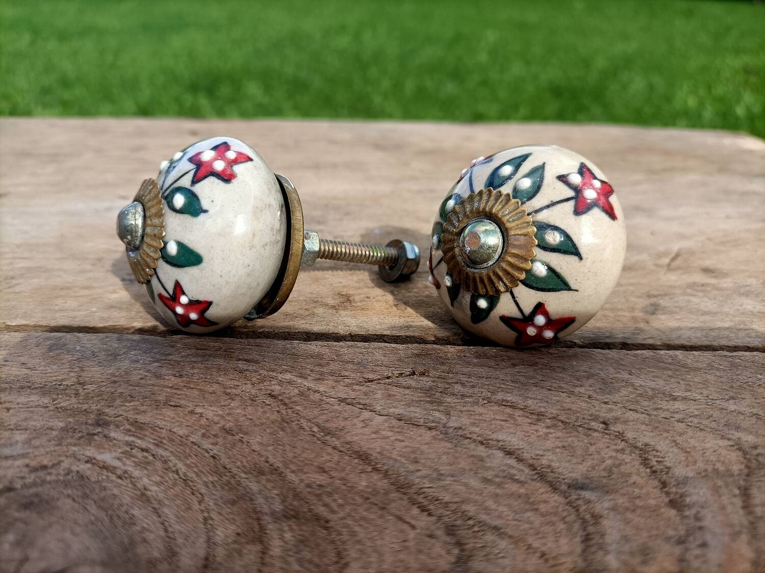 Retro door knobs in genuine sandstone