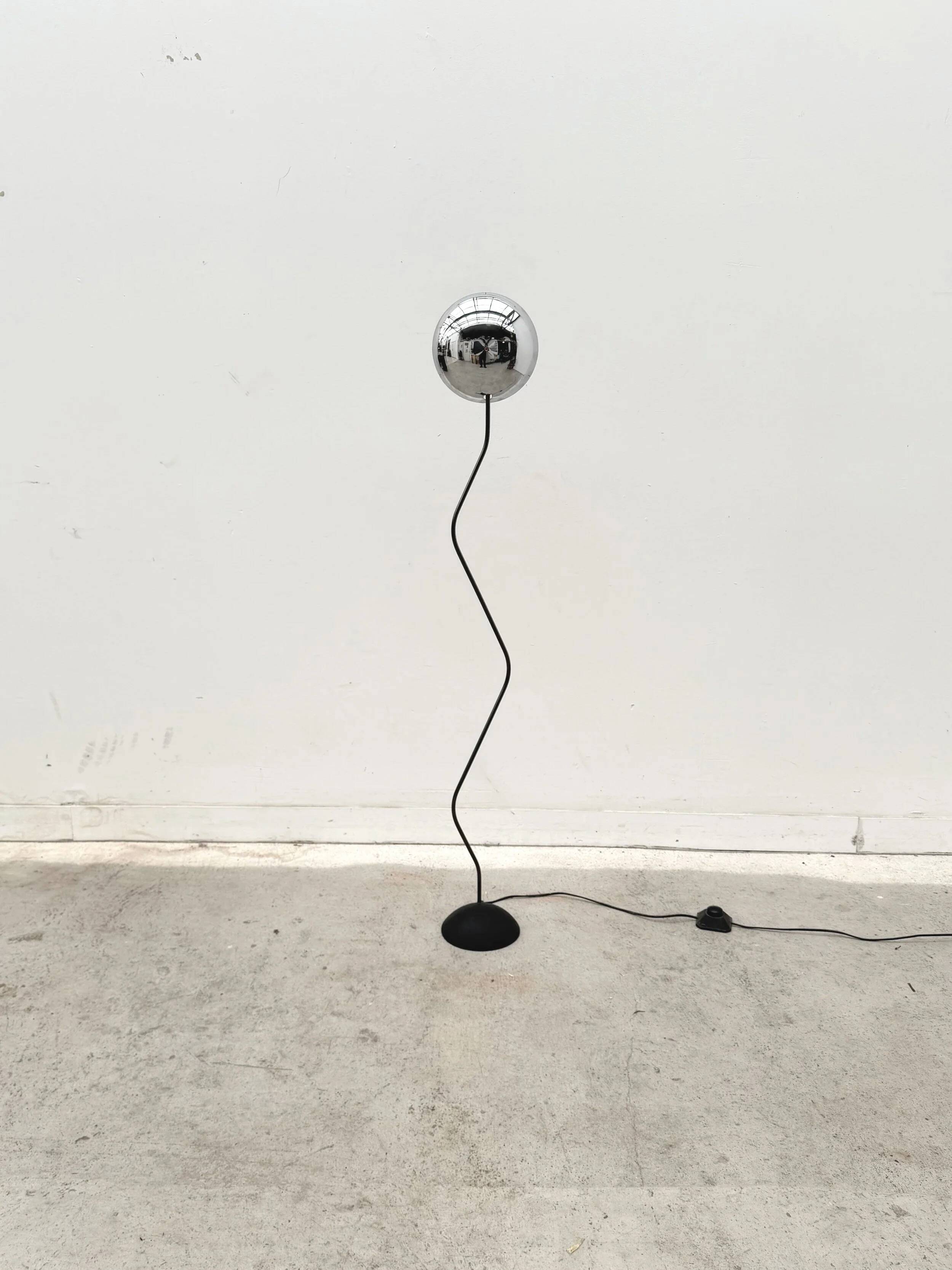 Lampadaire en métal et chrome, 1980
