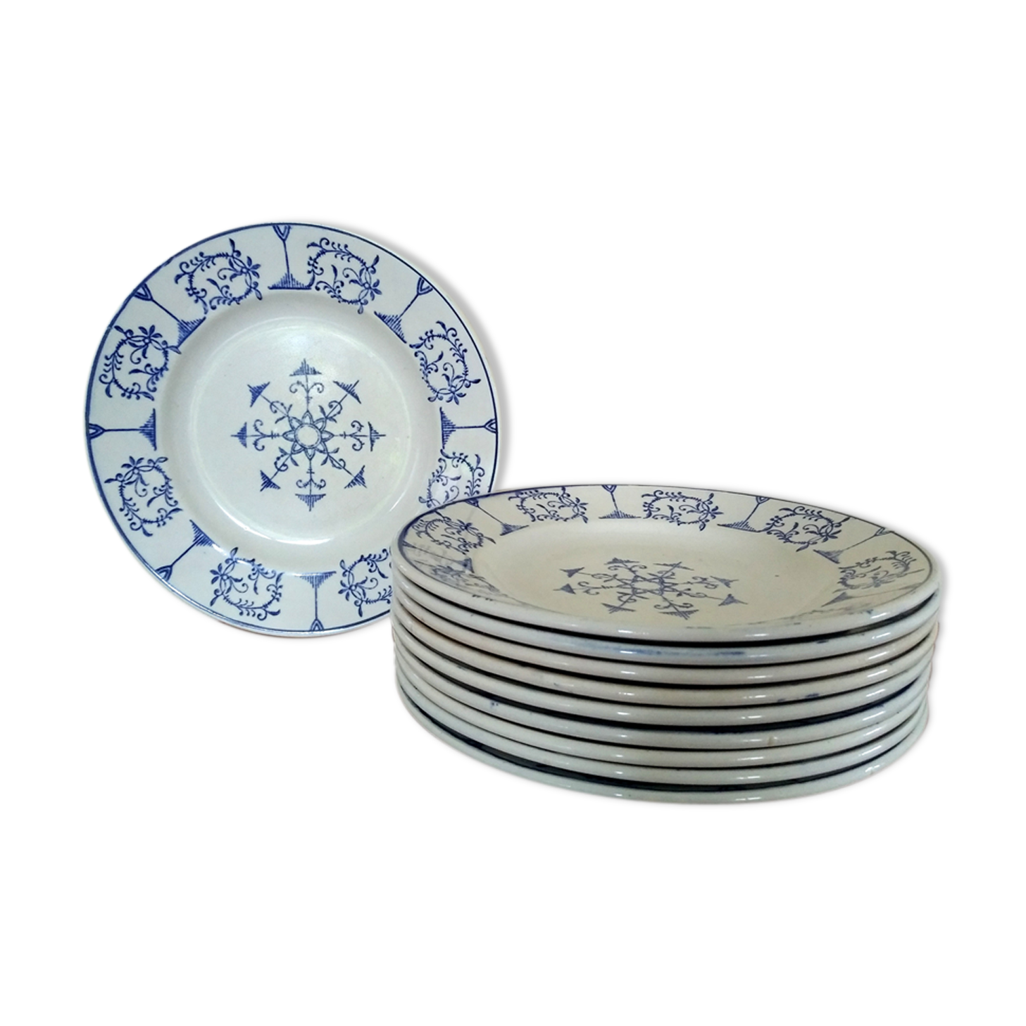 Set of 10 flat plates Moulin des Loups