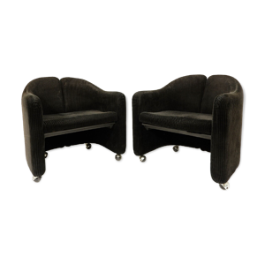 Paire de fauteuils en velours noir