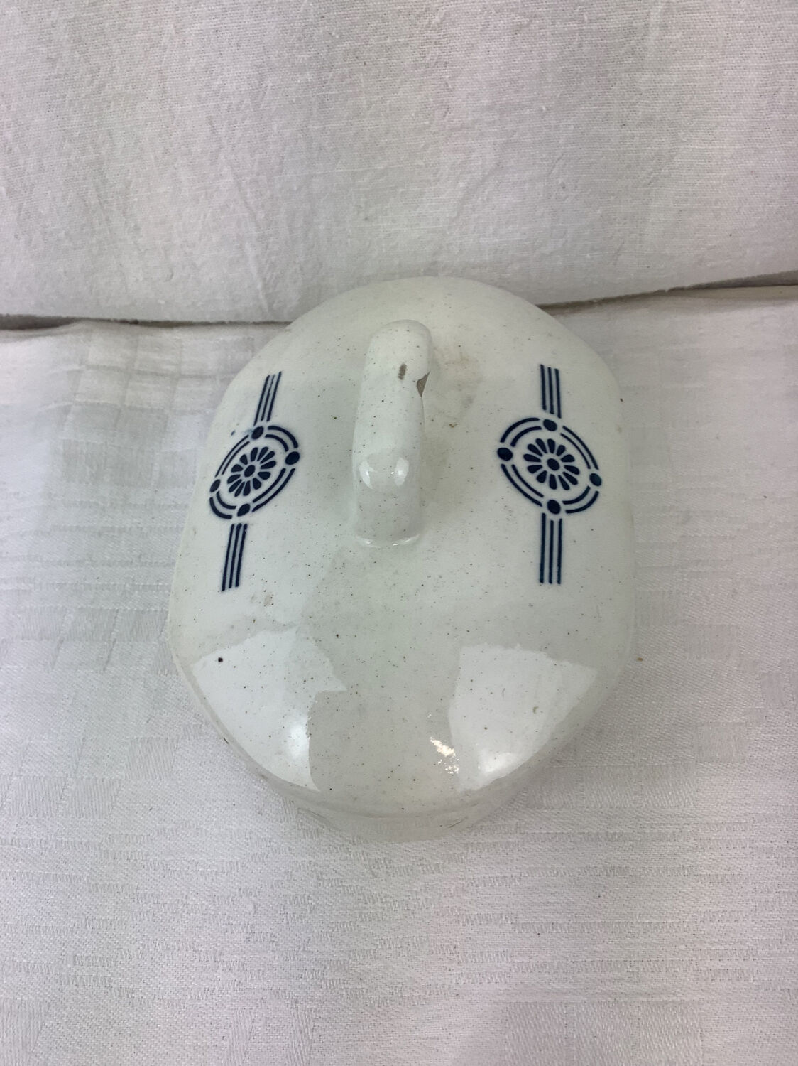 Anti-artisanal soap holder