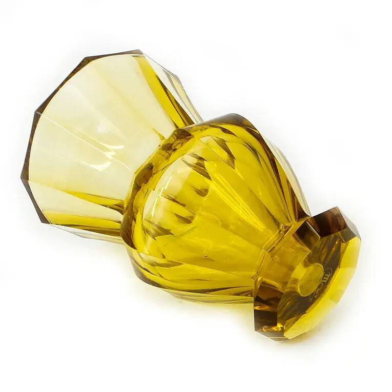 Vase Art Déco, cristal jaune, conçu par J. Hoffmann, Bohême, Tchécoslovaquie, années 1930