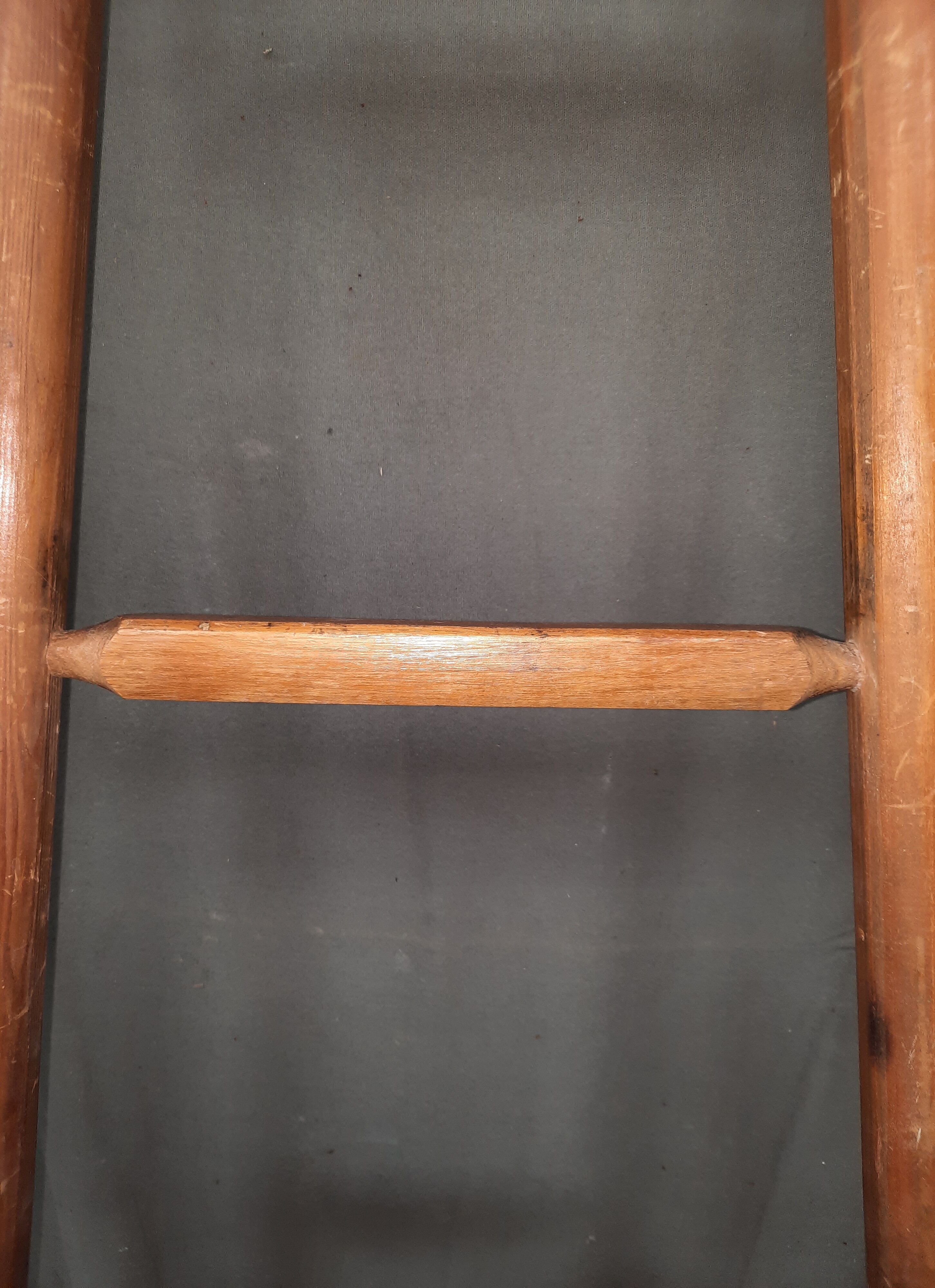 Échelle en bois