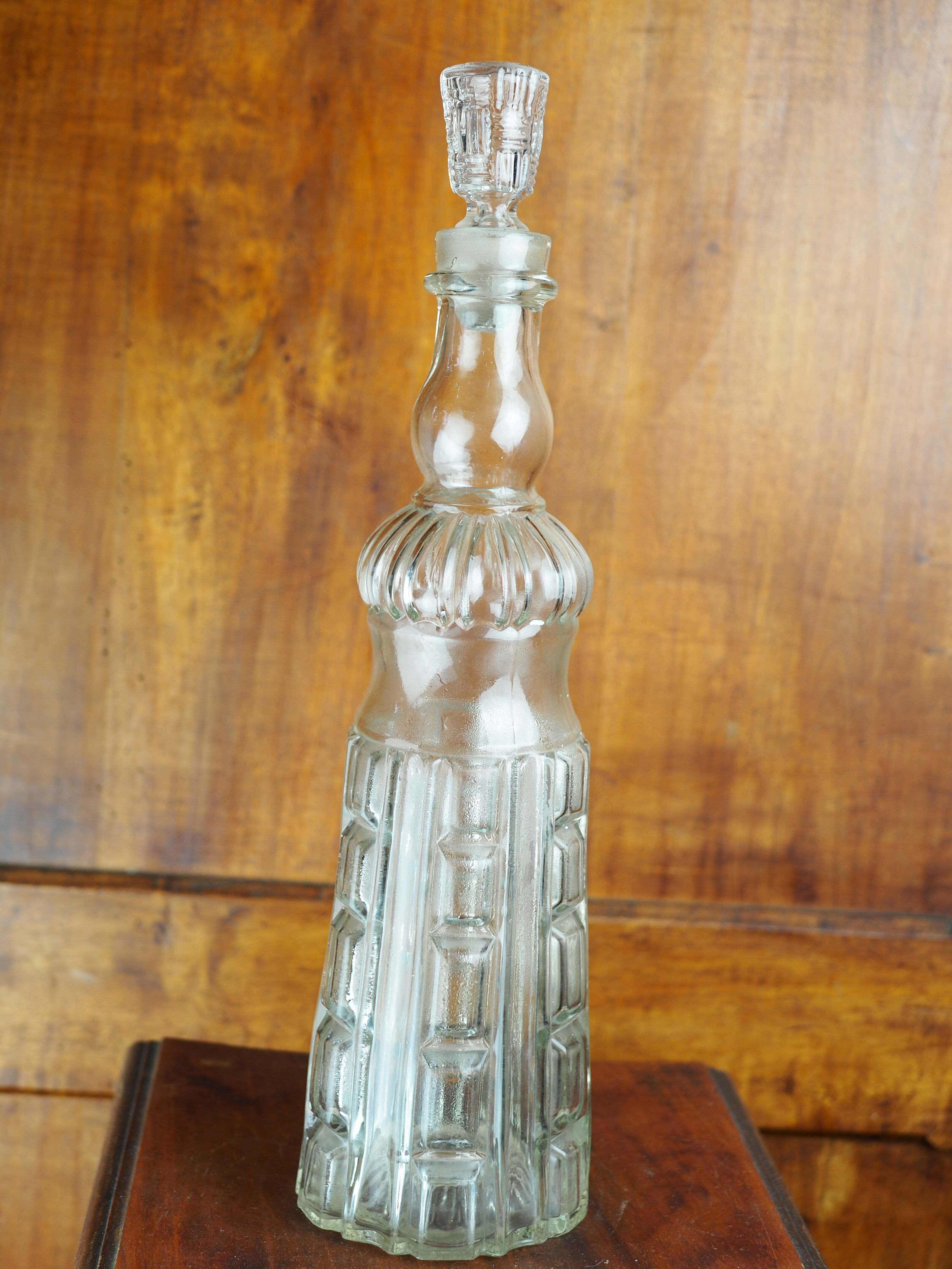 Glass decanter - early XXth