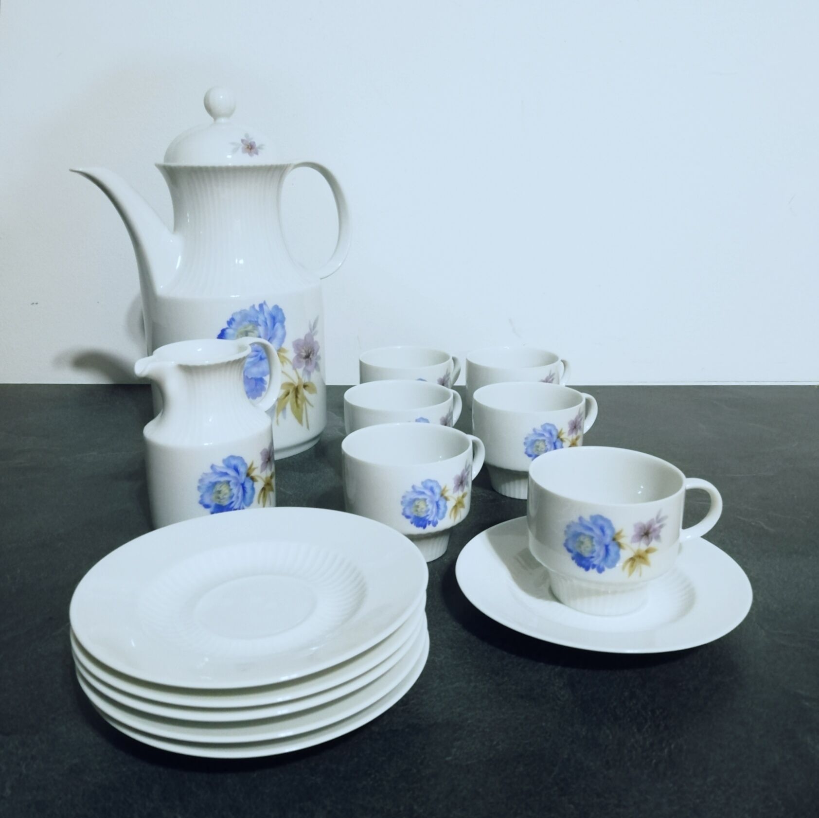 Coffee service "AK Kaiser" 15 pieces