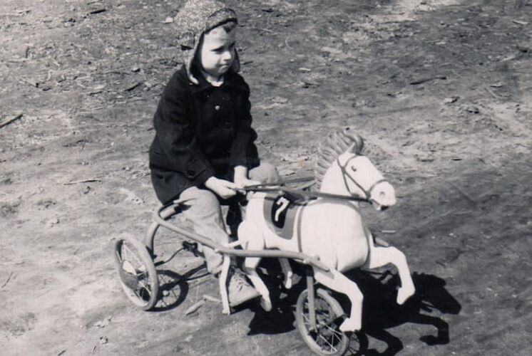Cheval de pédale vintage jouet d'enfant soviétique ussr des années 1950
