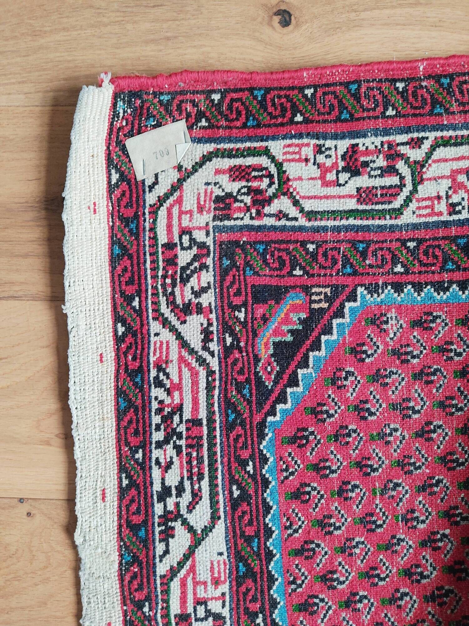 Oriental carpet 79 x 130 cm