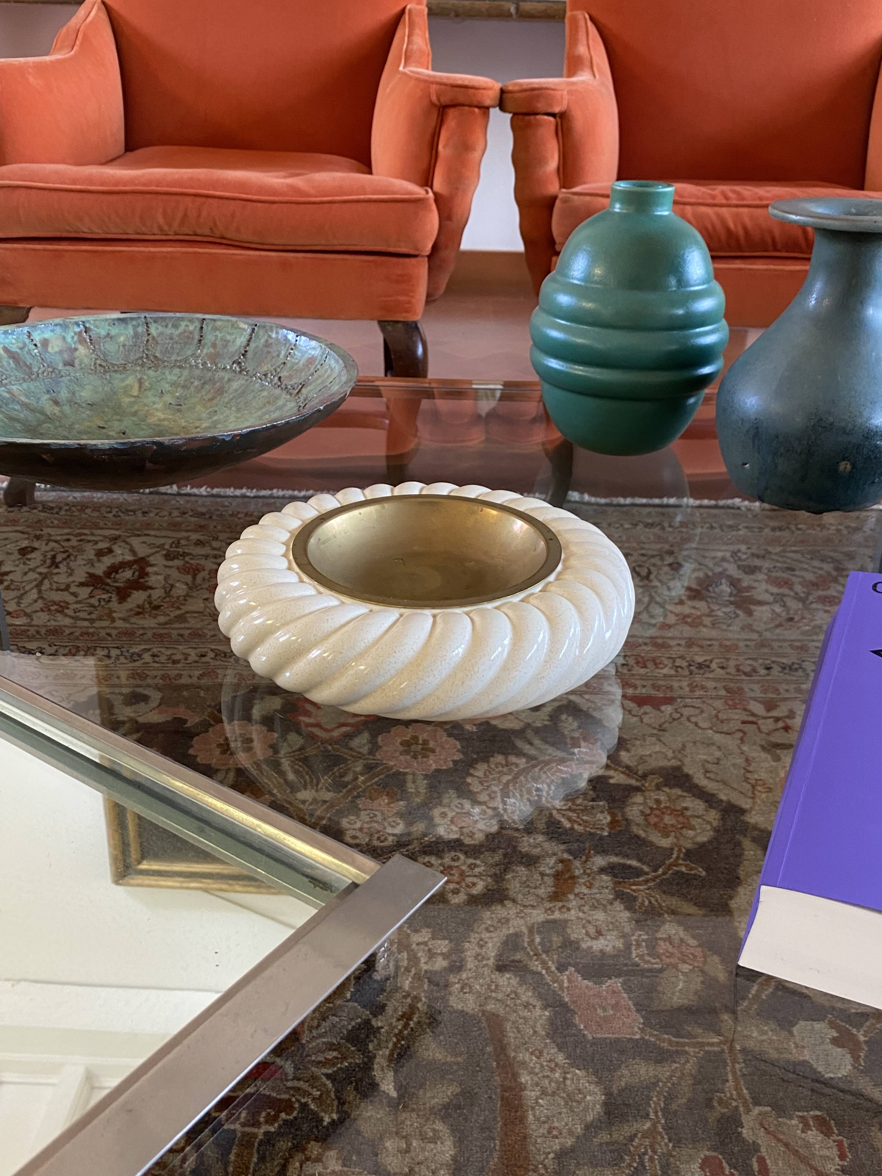 Tommaso Barbi, cream ceramic ashtray / vide poche, B Ceramiche, ca. 1970