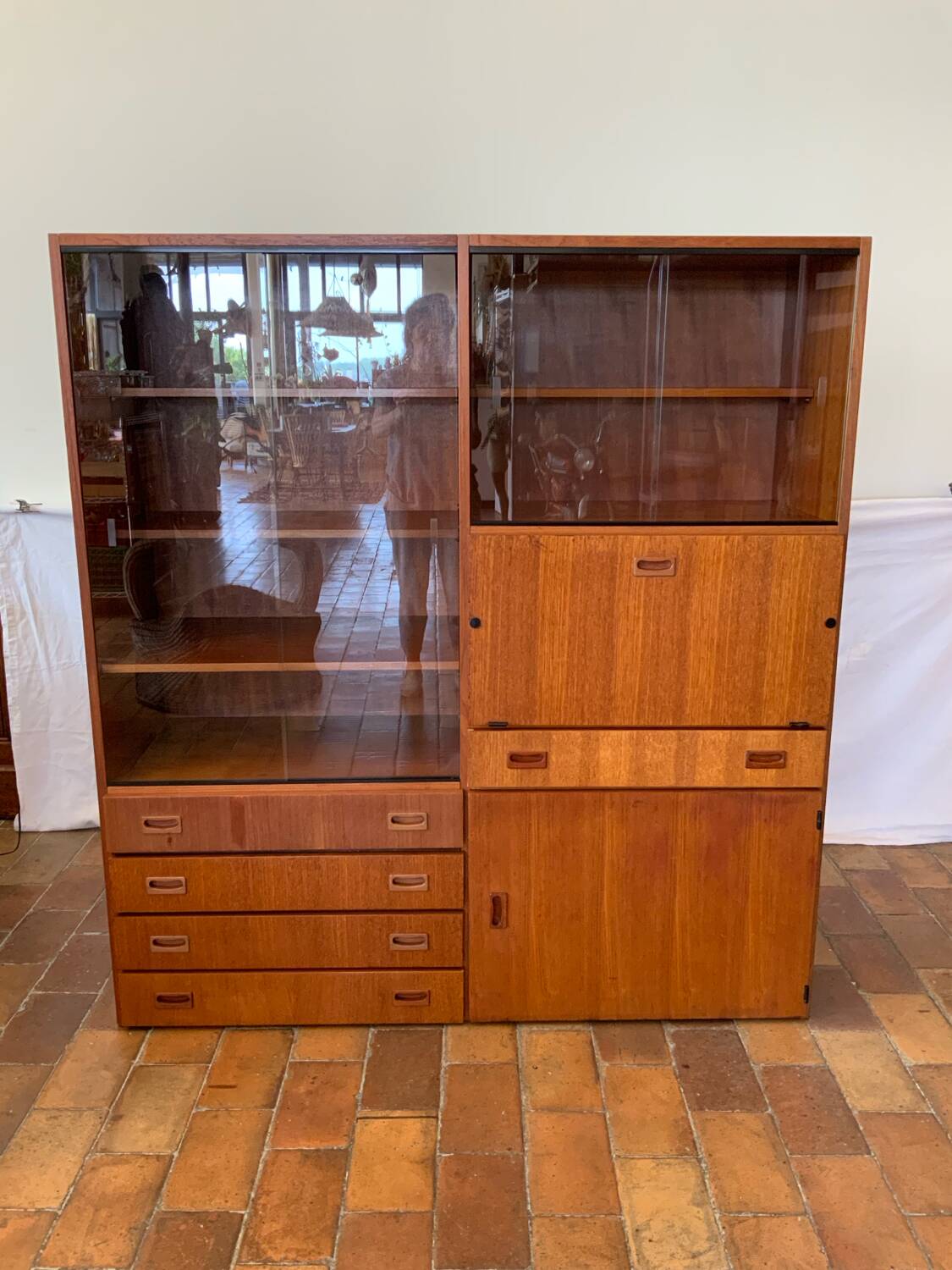 Buffet or multifunctional furniture