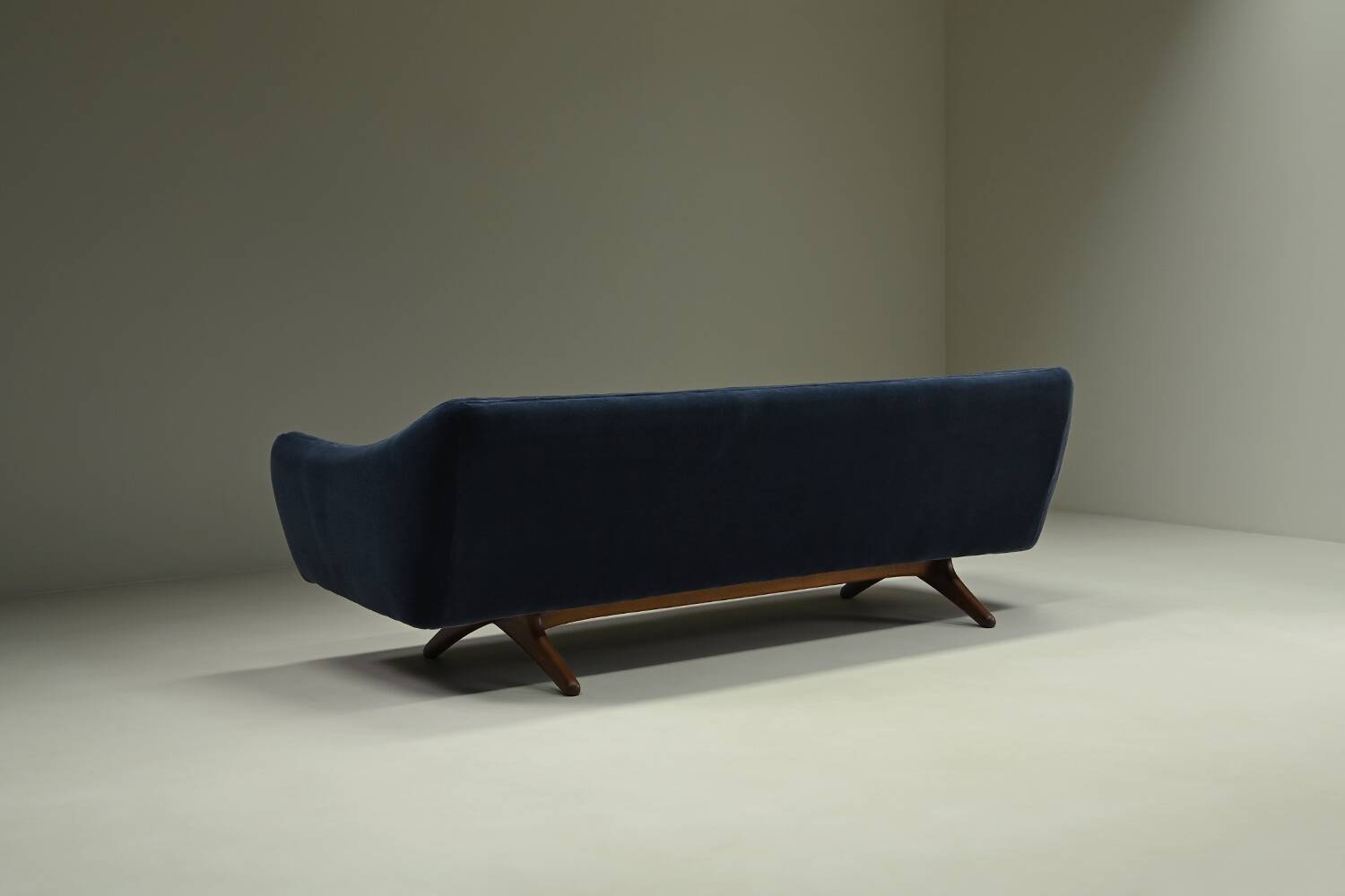 ML-90 sofa by Illum Wikkelsø for Mikael Laursen, 1950s Denmark.