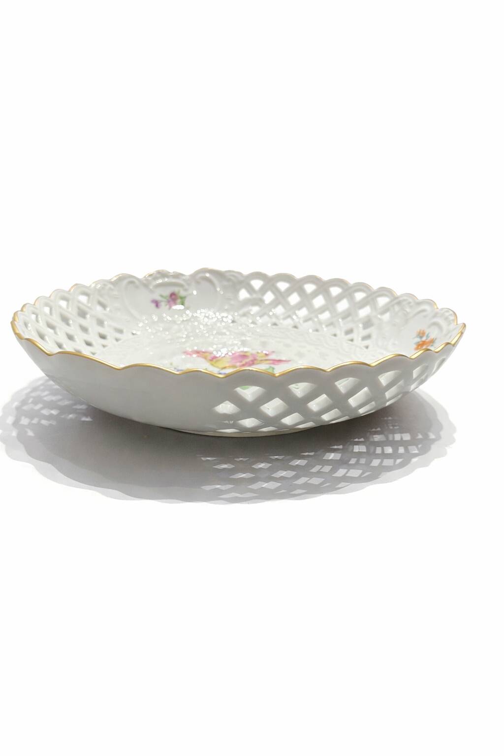 Reticulated Porcelain Cup from Meissen with Floral Decoration - c. 1970