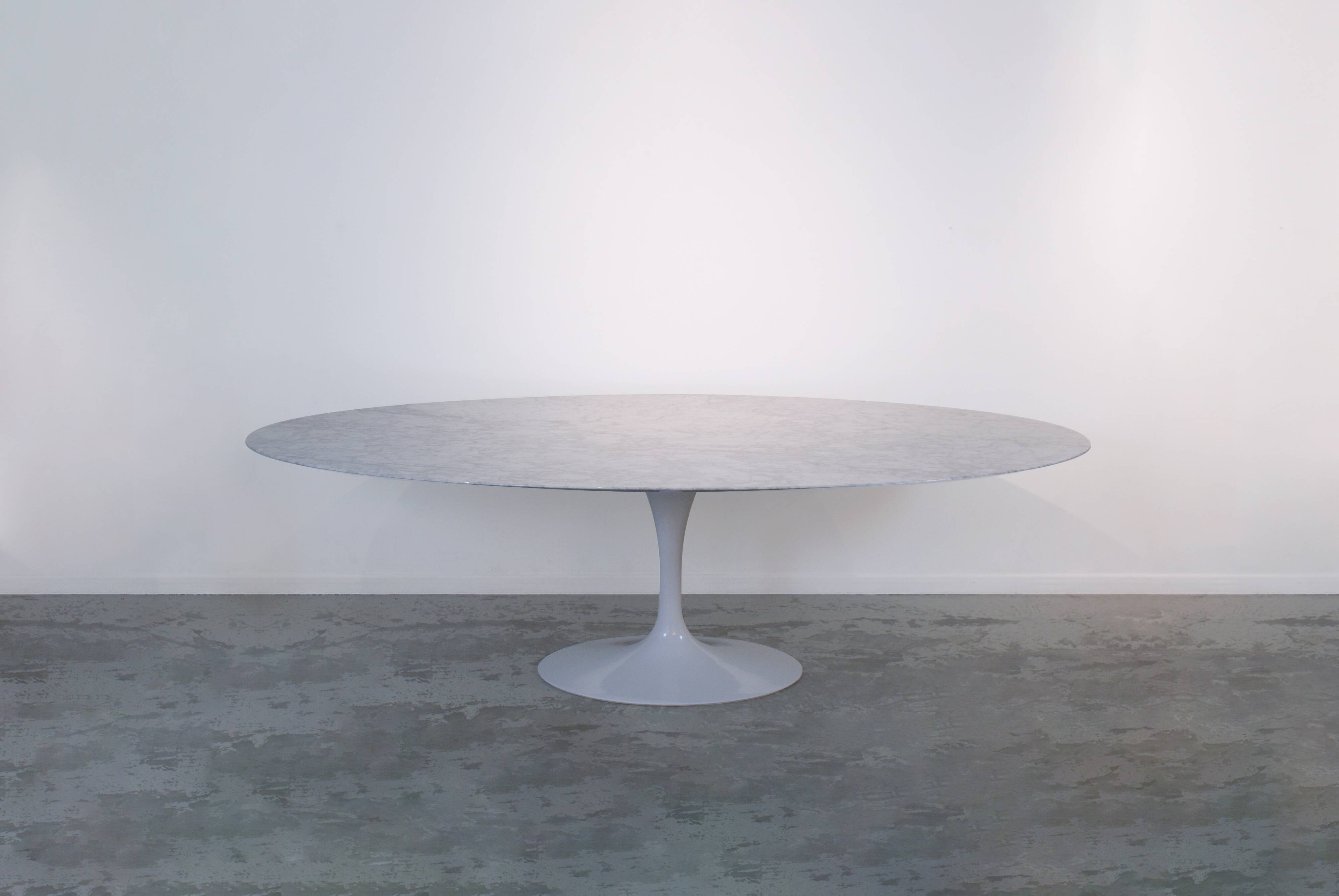 Large Oval Tulip Marble Dining Table by Eero Saarinen for Knoll