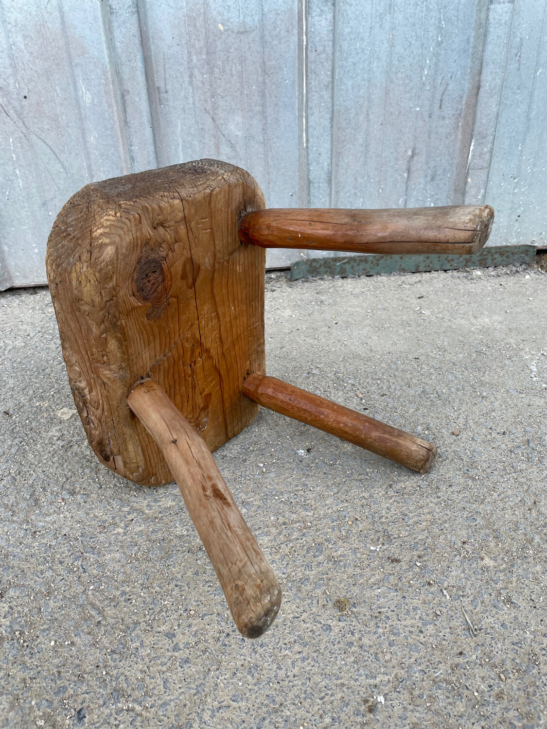 Tabouret à traire ancien Selency — free download