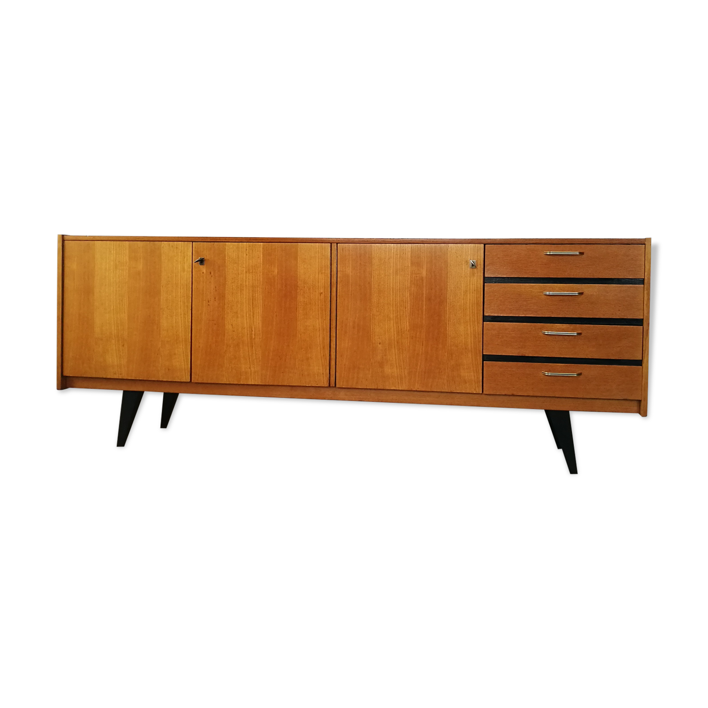Vintage line in blond wood