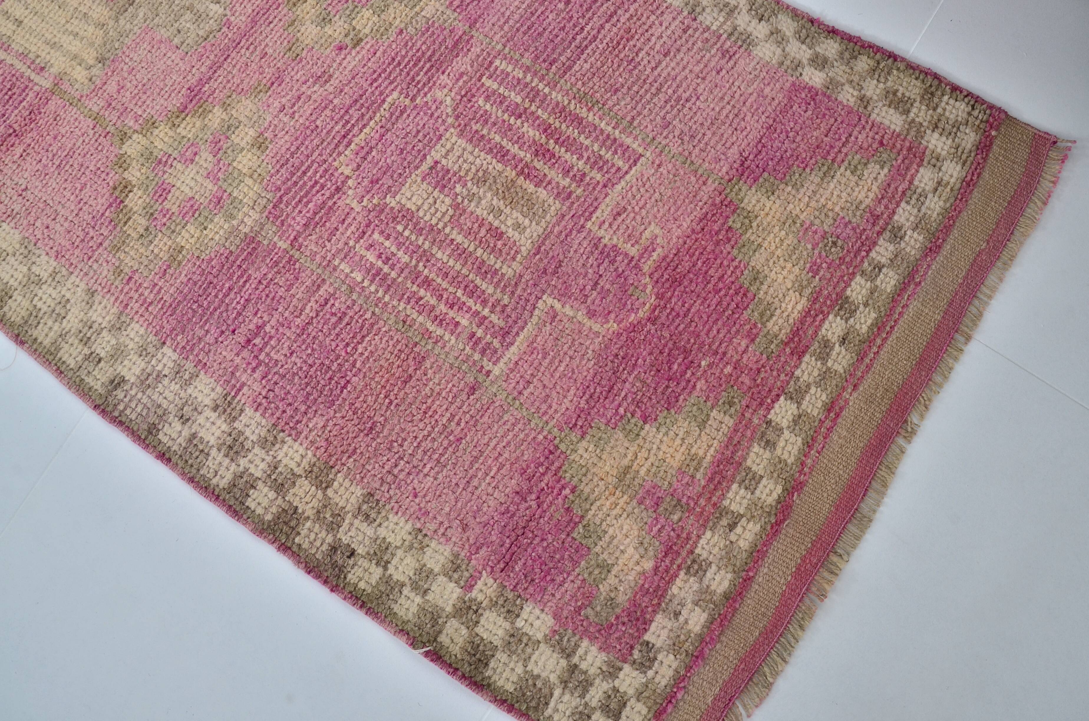 Neutral Light Pink Vintage Runner sku 2209