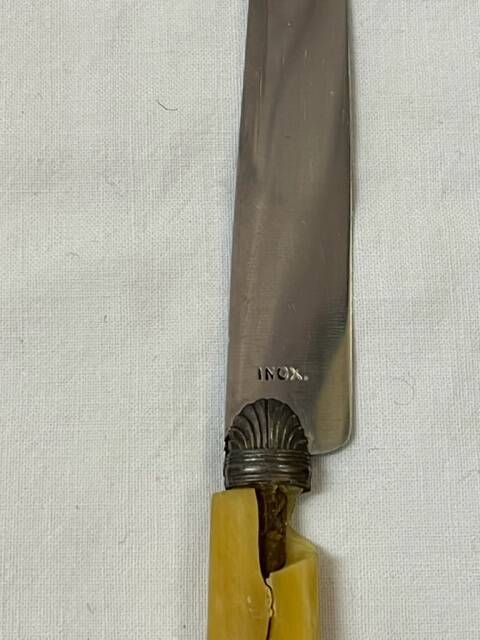 11 bakelite and silver knives early 20th