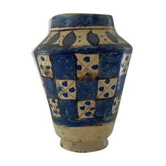 Vase with decoration under translucent varnish