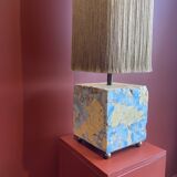 Base stuck blue beige marble-plaster, fringed lampshade Houles, 21st century.