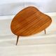 Table basse tripode scandinave