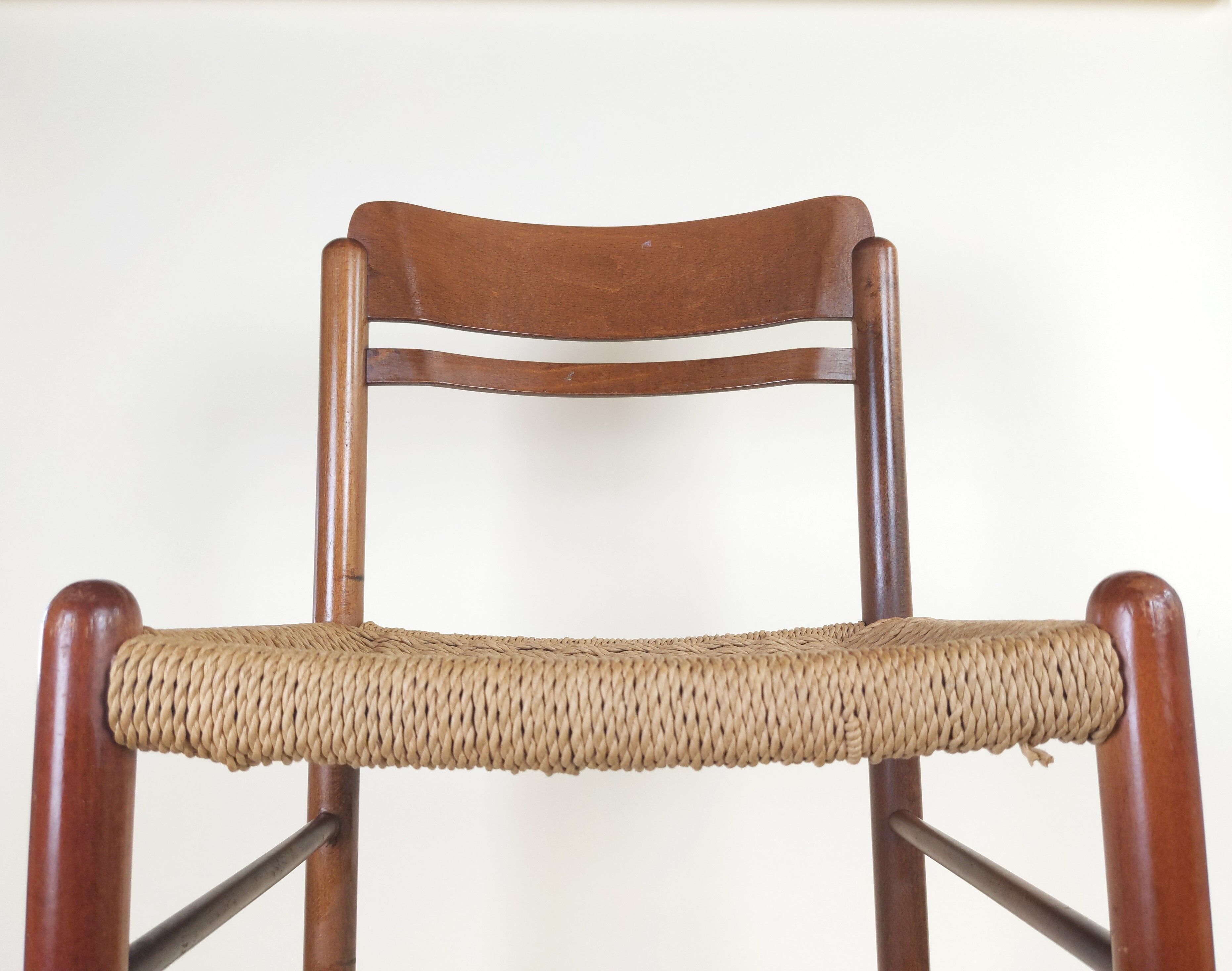 Dining chair in beech wood woven in rope