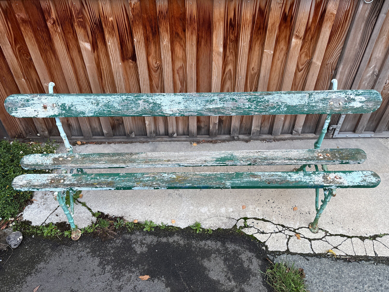 Old wooden and cast iron garden bench 2 m long – original patina
