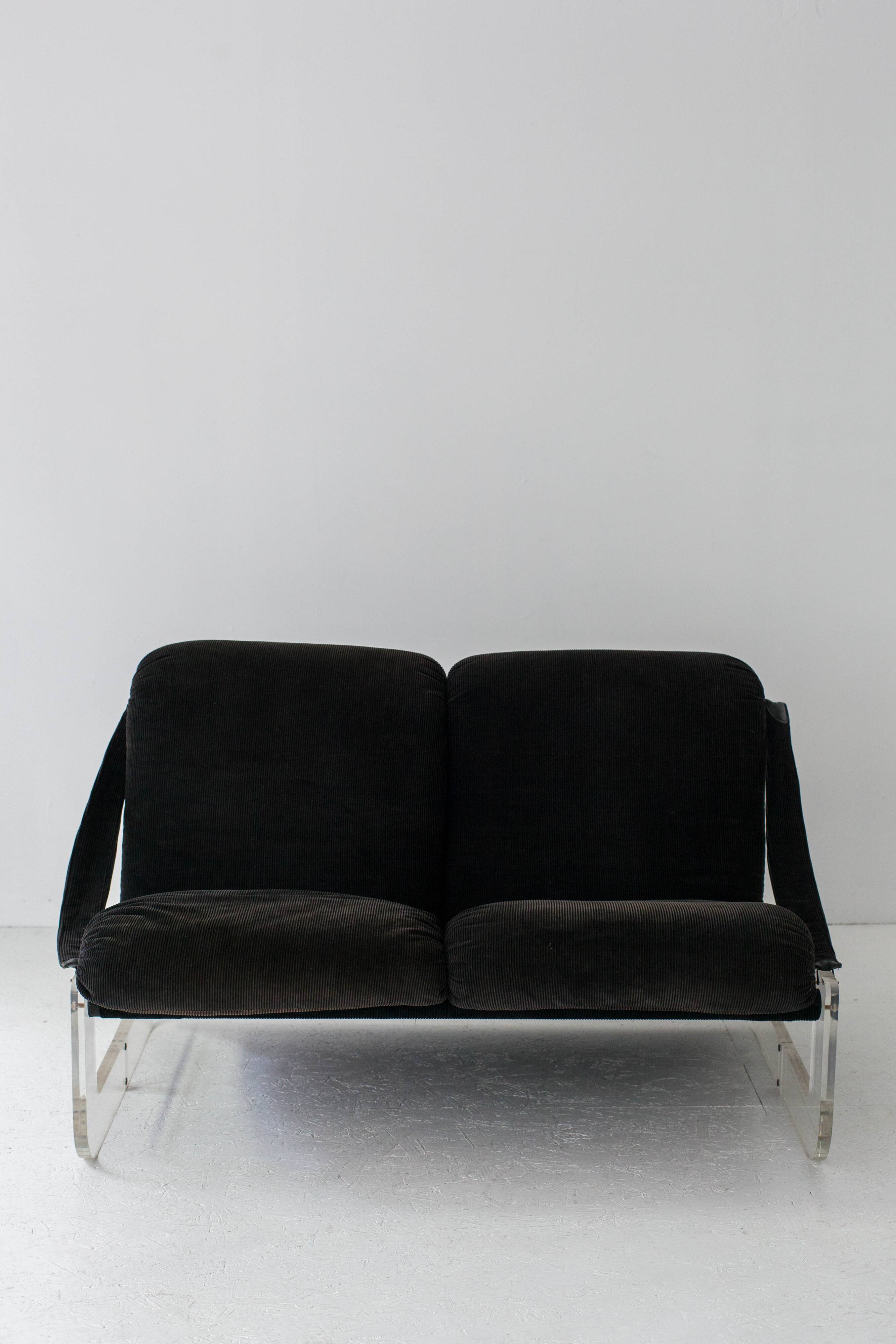 ‘IN' 2-seater by Roberto Lera for Art & Form Italy