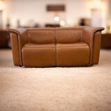 Canapé vintage en cuir couleur cognac deux places