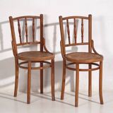 Anciennes chaises Thonet avec assise gravée (c.1920). Ensemble de 2 pièces