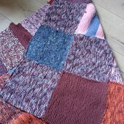 Plaid en patchwork tricoté main