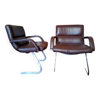 Deux fauteuils cuir et chrome 1970