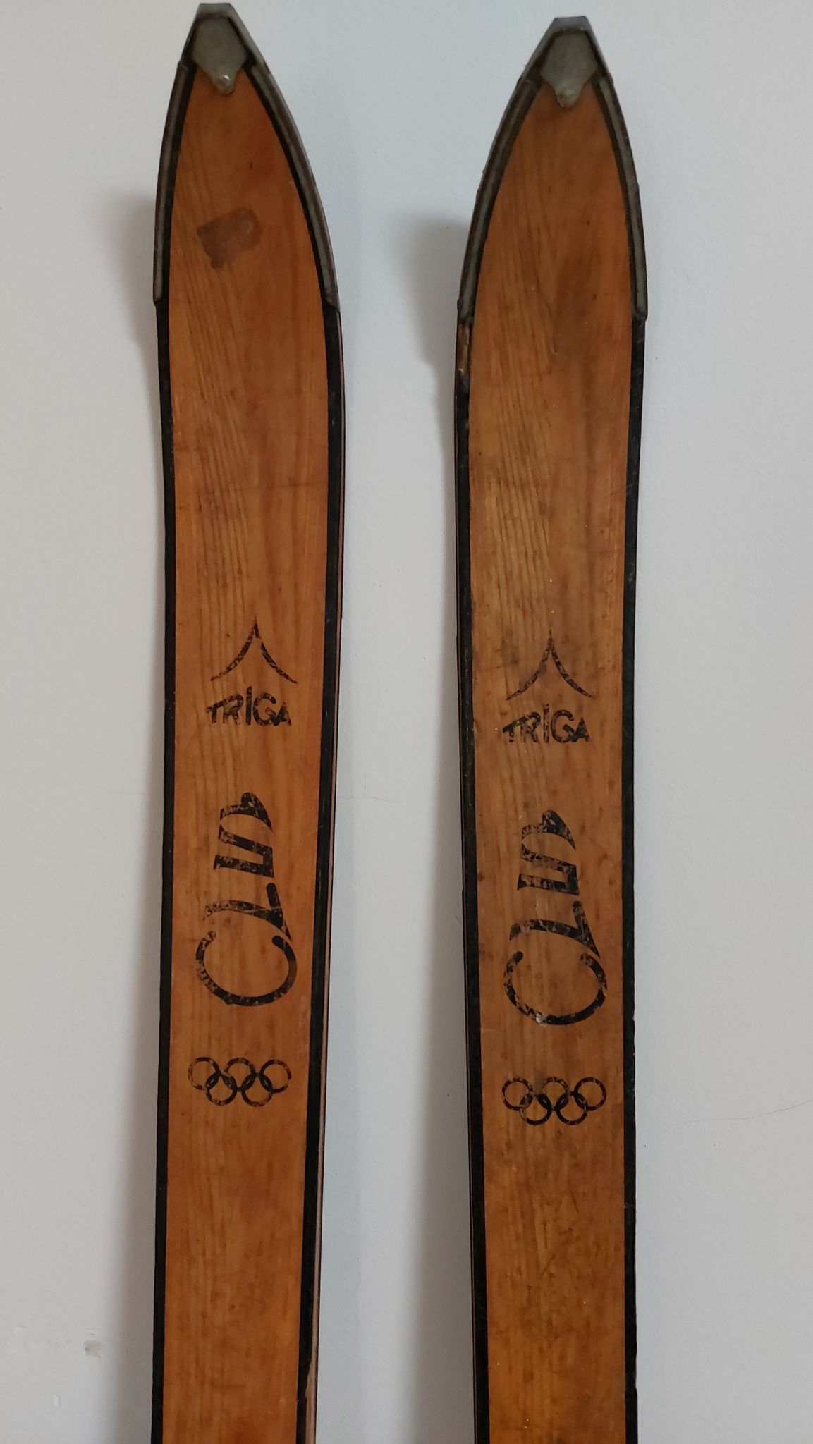 Old pair of vintage wooden skis Triga Club 185 cm