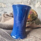 Vase diabolo artisanat Guibert à Lamoura en grès émaillé bleu cobalt