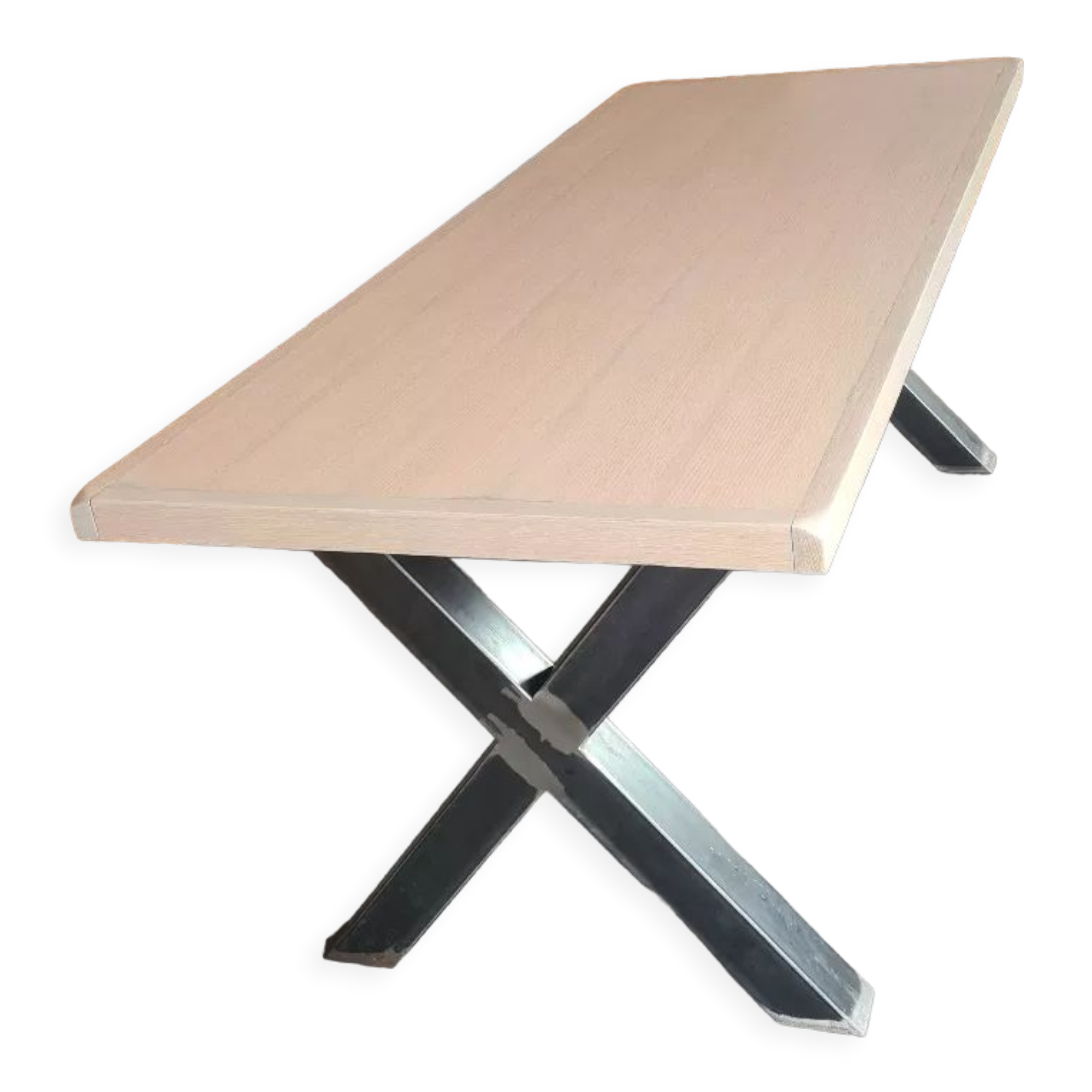 Dining table metal feet